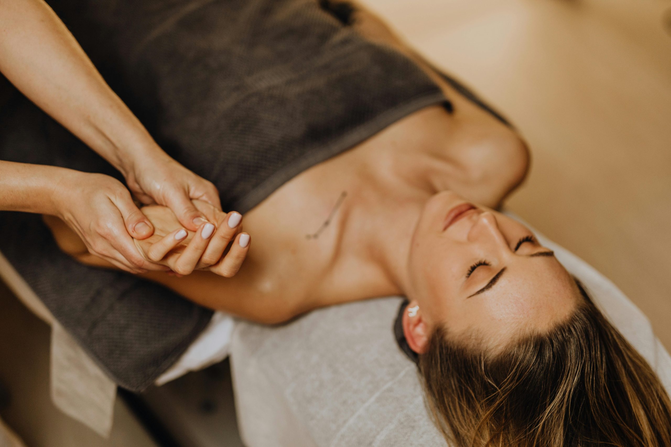 body massage, classic full body massage, treatment, body, spark touch, therapy